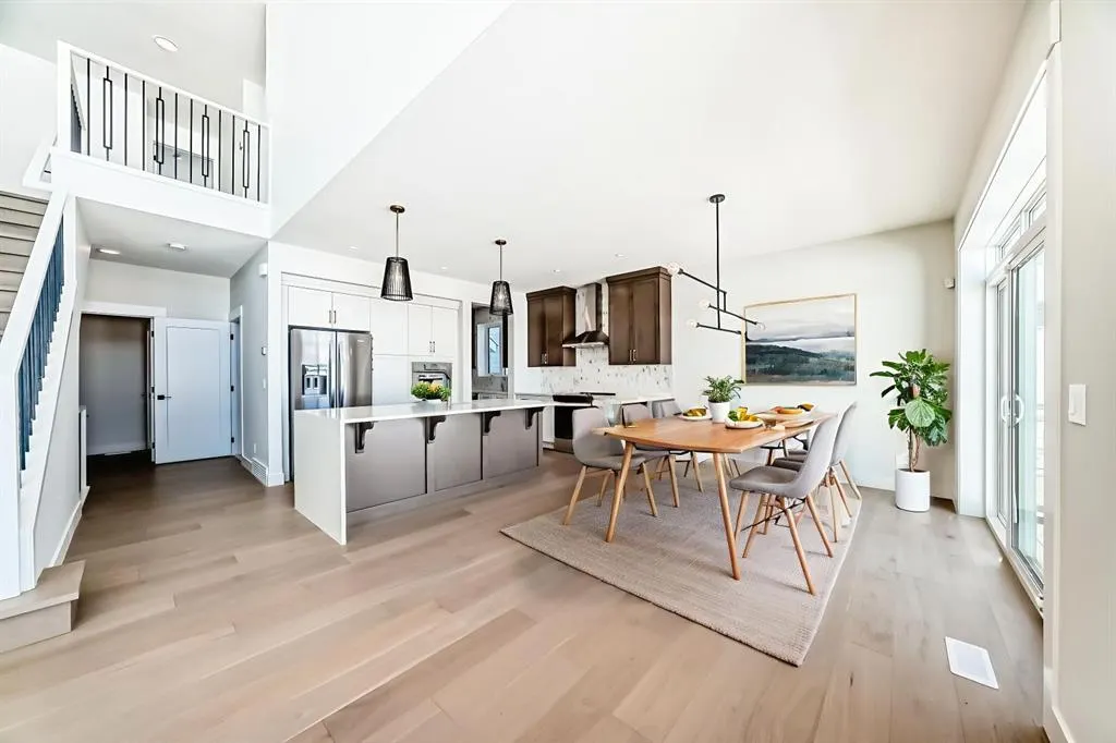 80 Legacy Woods Crescent SE