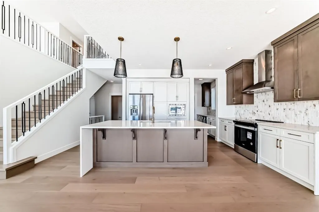 80 Legacy Woods Crescent SE