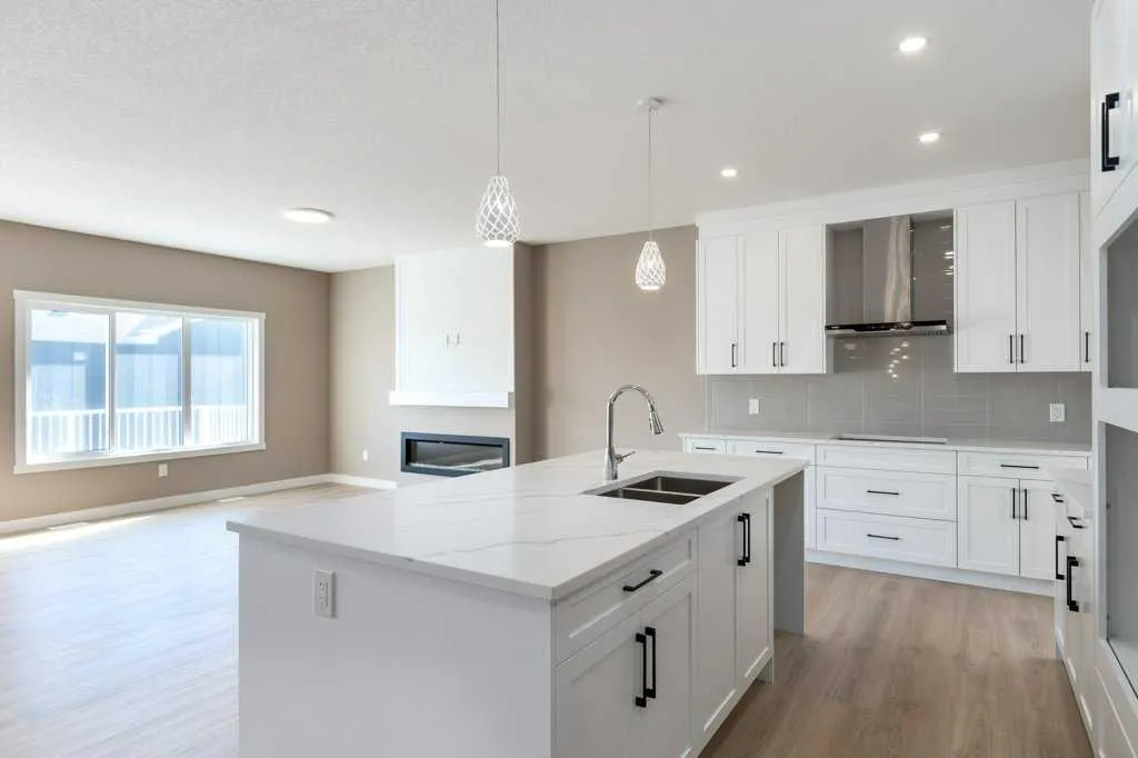 214 Monterey Bay SE