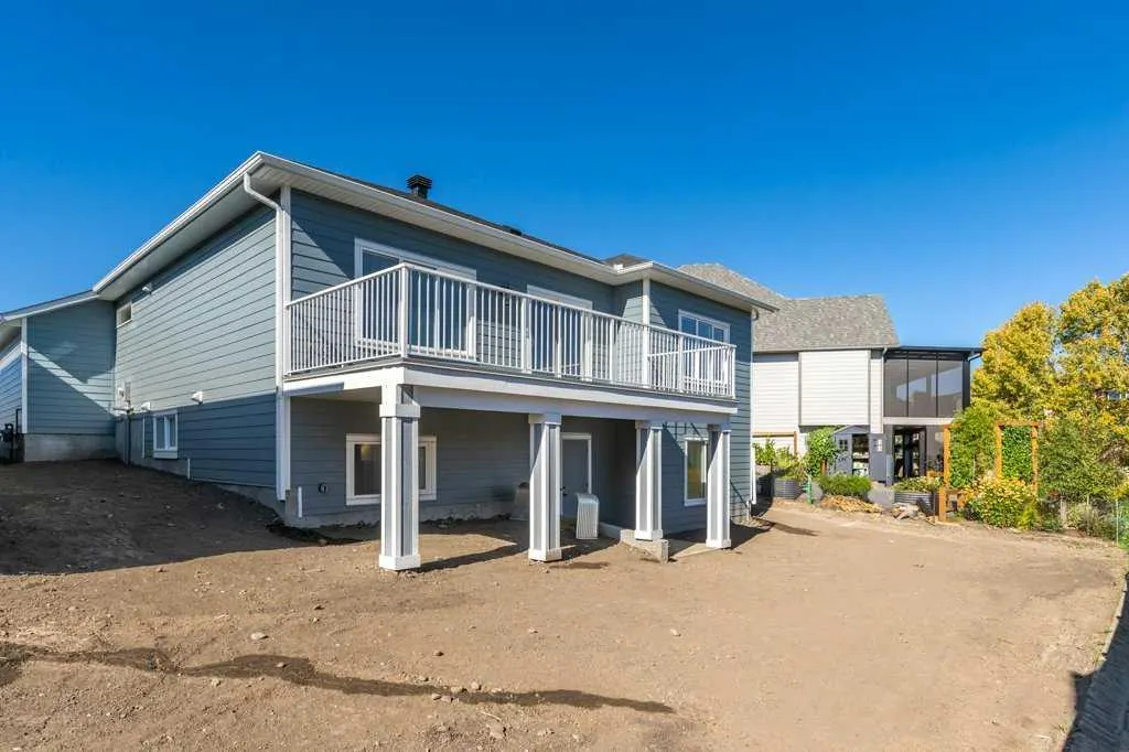 214 Monterey Bay SE