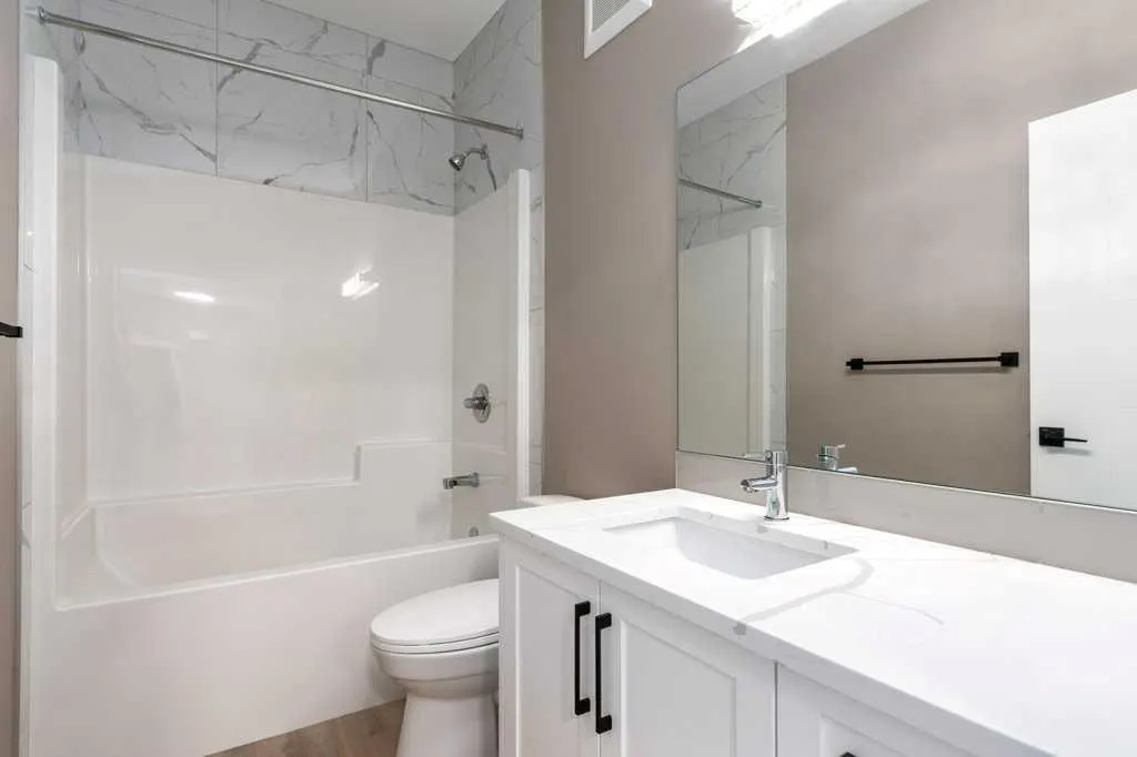 214 Monterey Bay SE