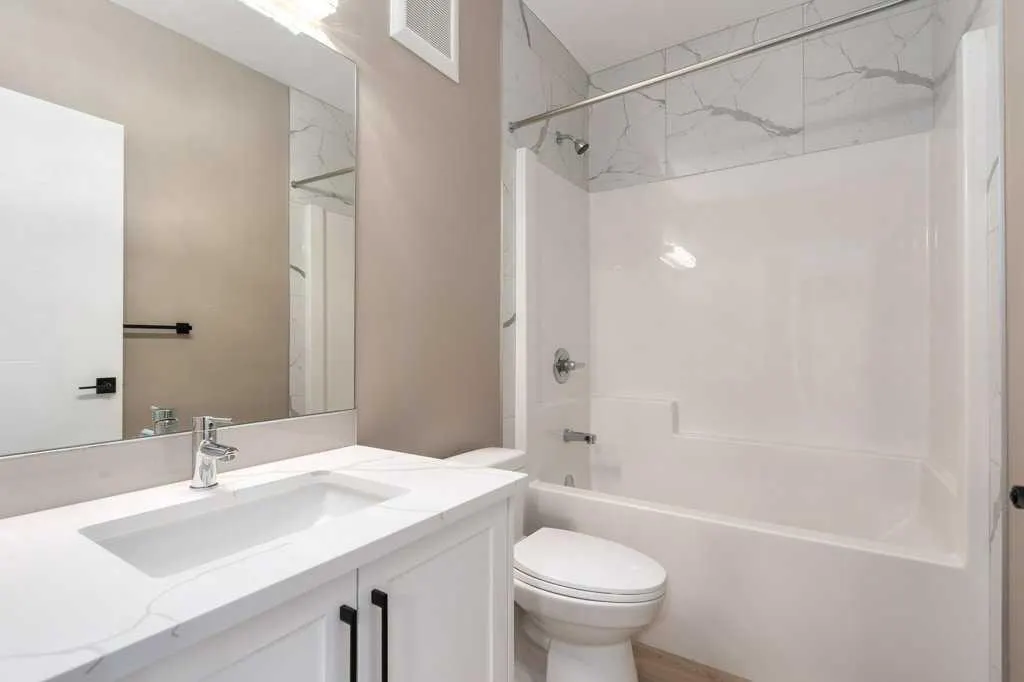 214 Monterey Bay SE
