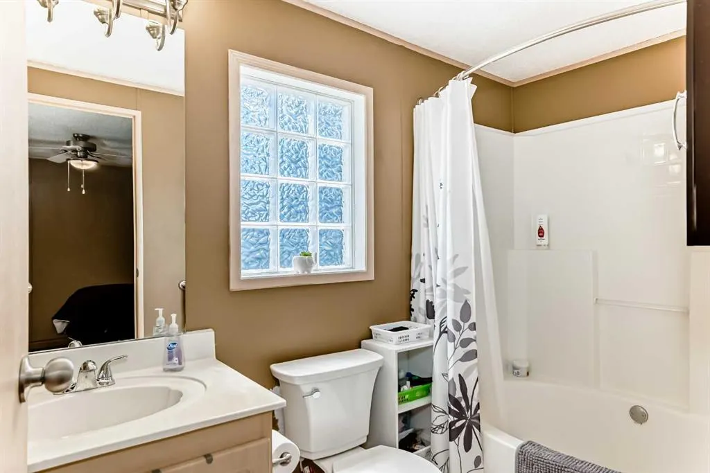 99 arbour lake Road NW, #31
