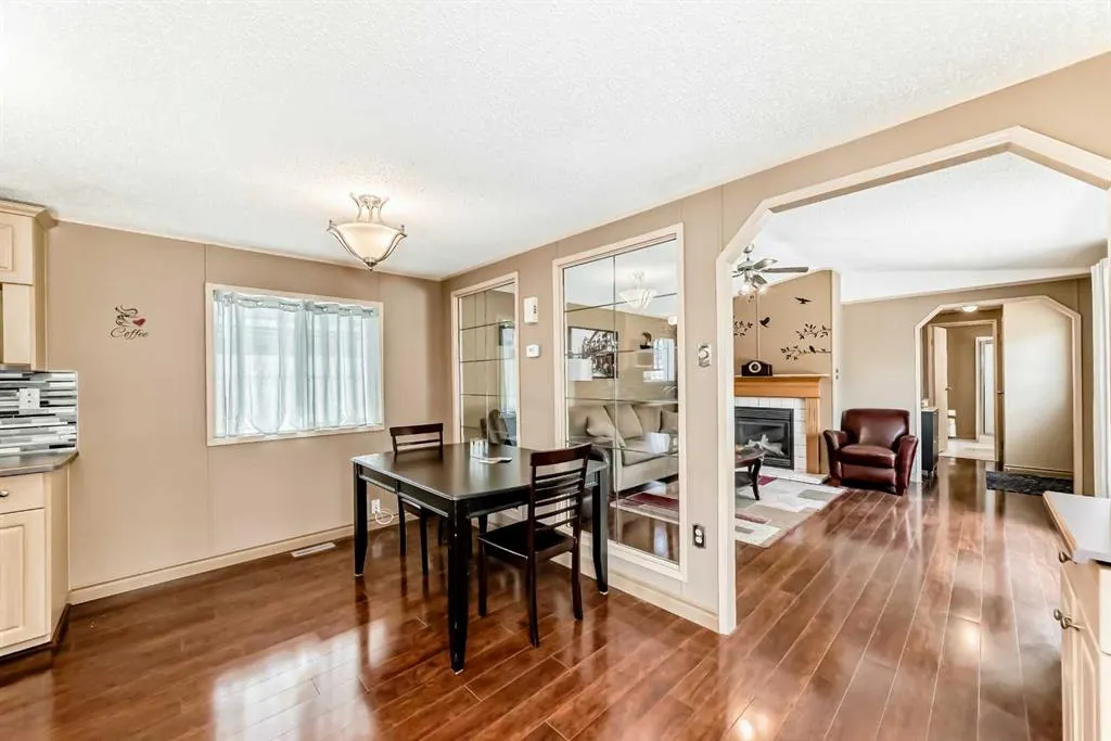 99 arbour lake Road NW, #31