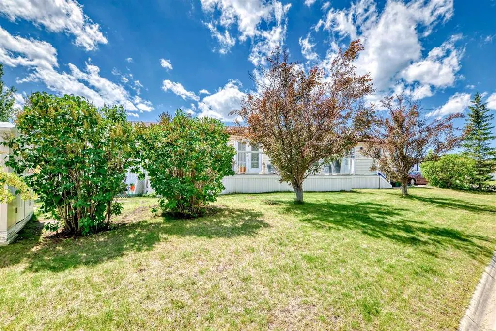 99 arbour lake Road NW, #31