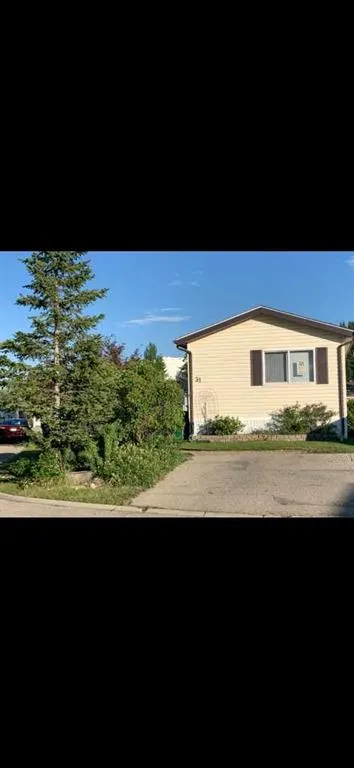99 arbour lake Road NW, #31