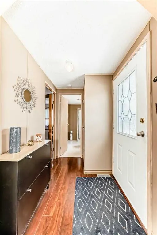 99 arbour lake Road NW, #31
