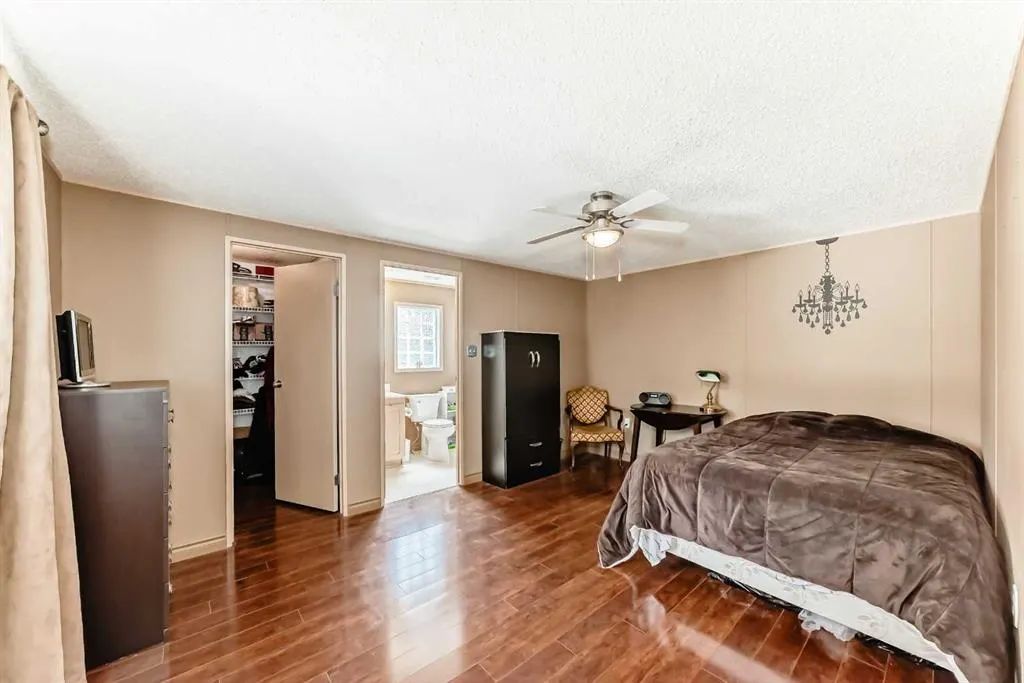 99 arbour lake Road NW, #31