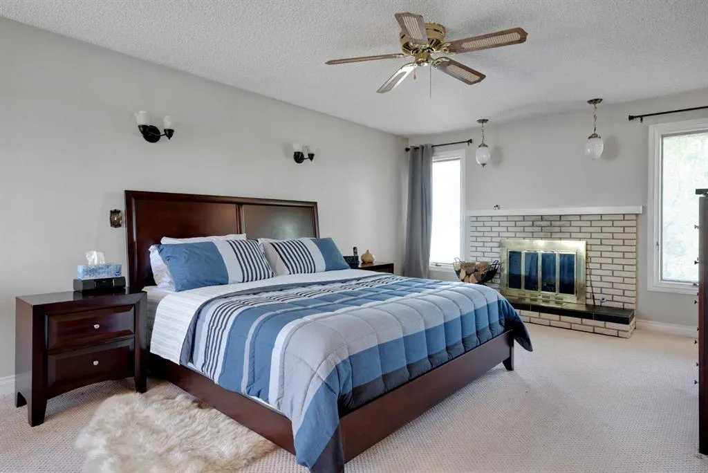 56053 Ridgeview Drive E