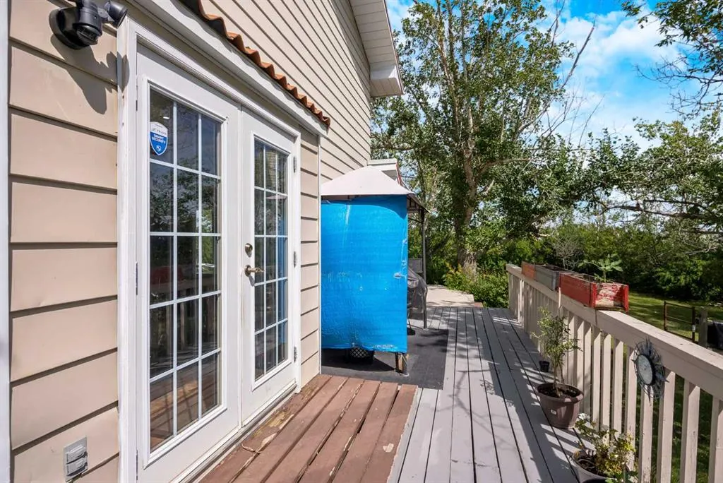 56053 Ridgeview Drive E