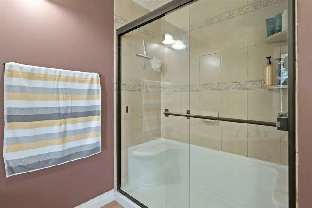 56053 Ridgeview Drive E