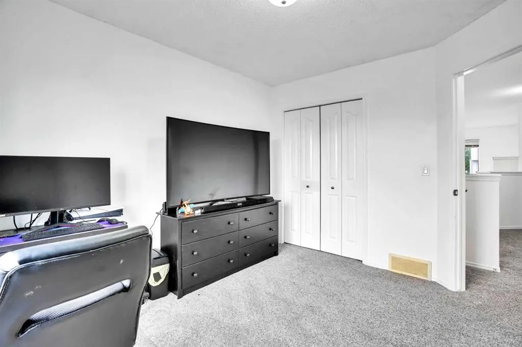 19 New Brighton Drive SE