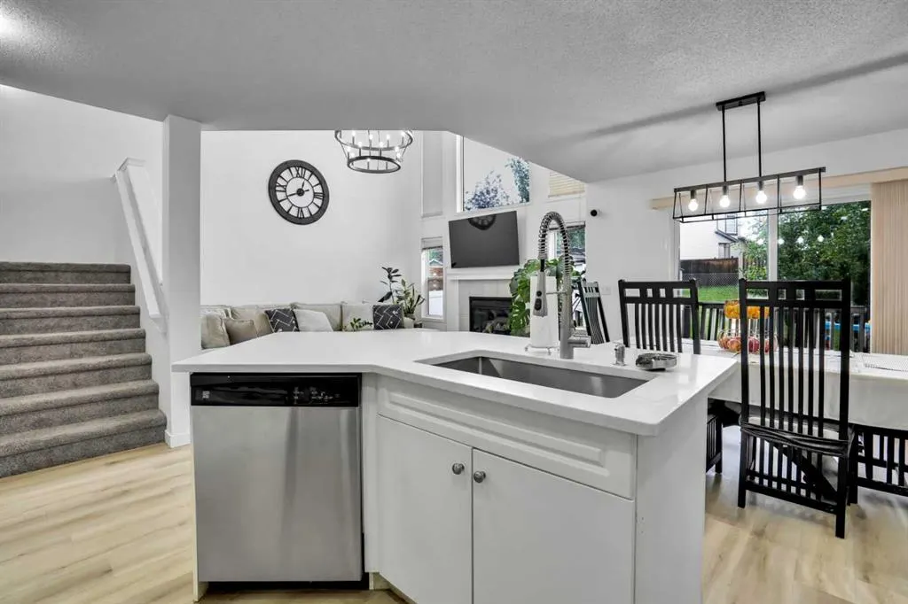 19 New Brighton Drive SE