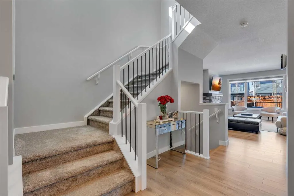 27 Cranbrook Court SE