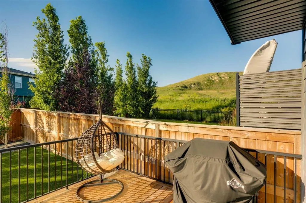 27 Cranbrook Court SE