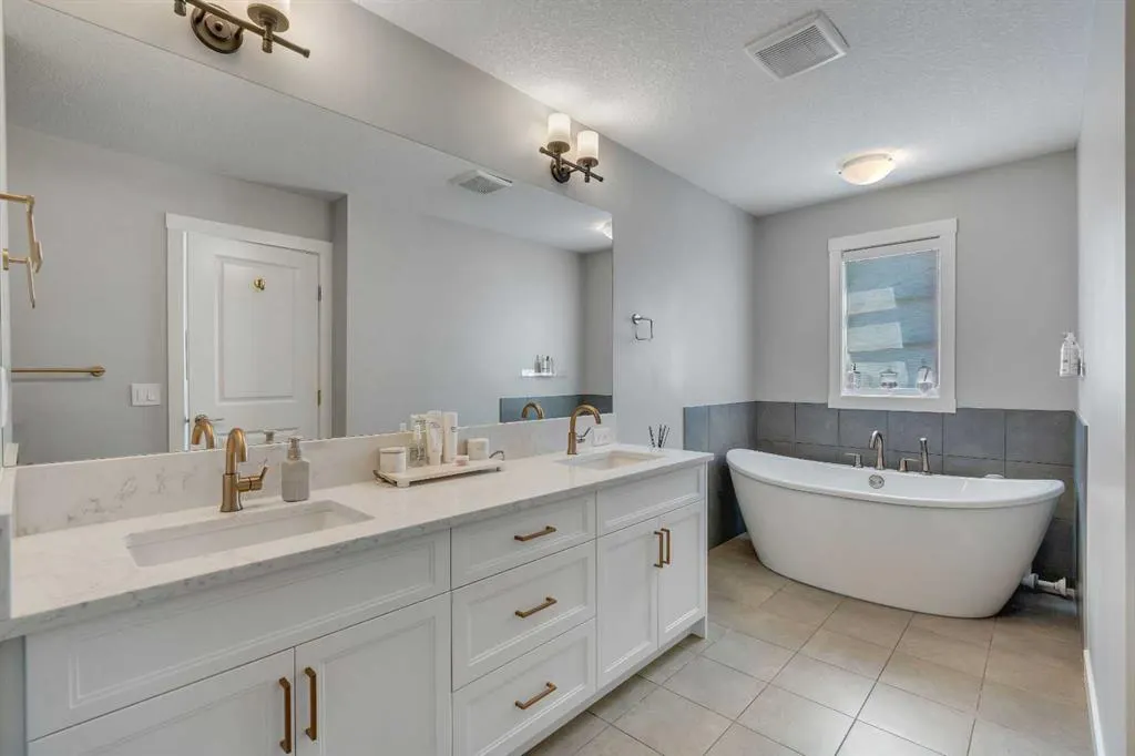 27 Cranbrook Court SE