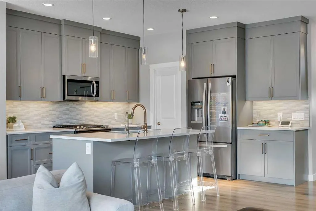 27 Cranbrook Court SE