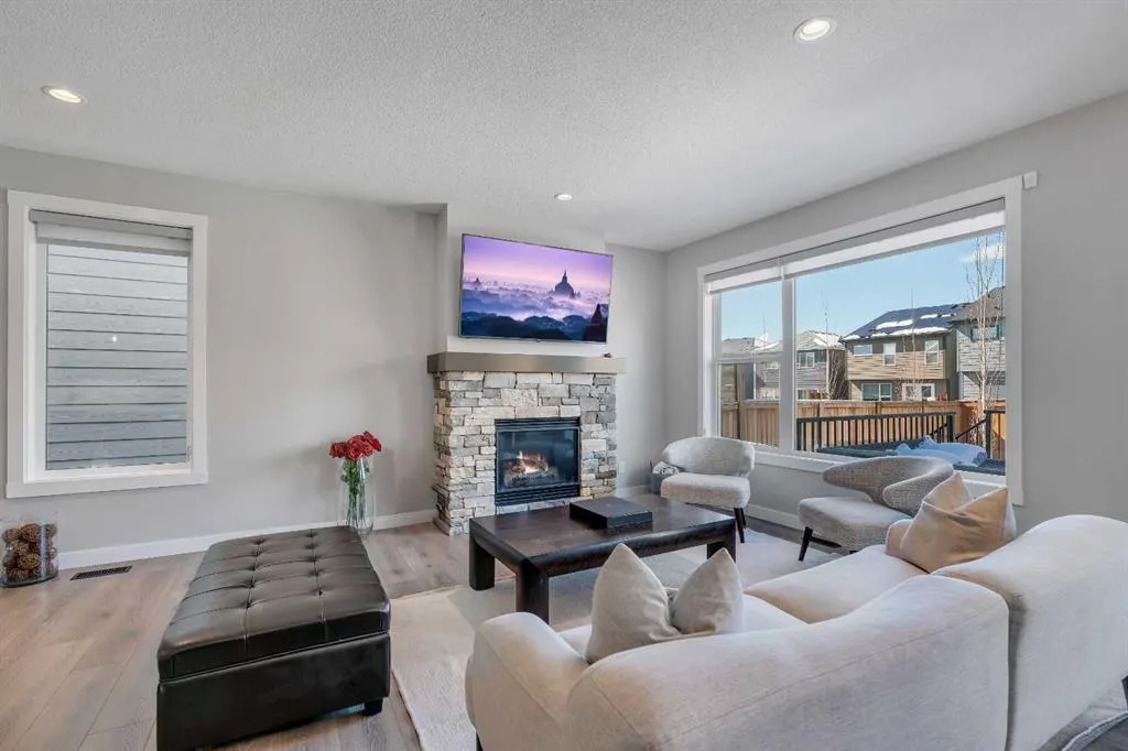27 Cranbrook Court SE