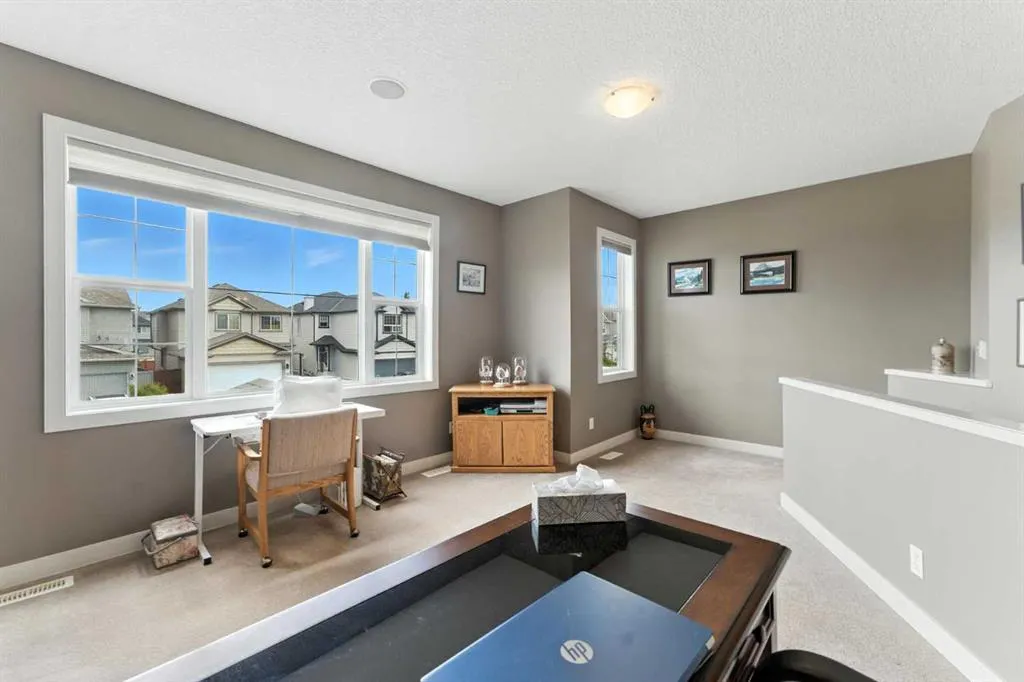 5 Bridlecrest Court SW