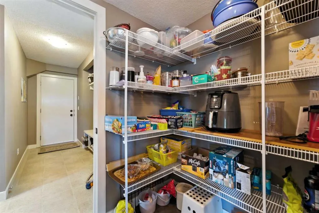 5 Bridlecrest Court SW