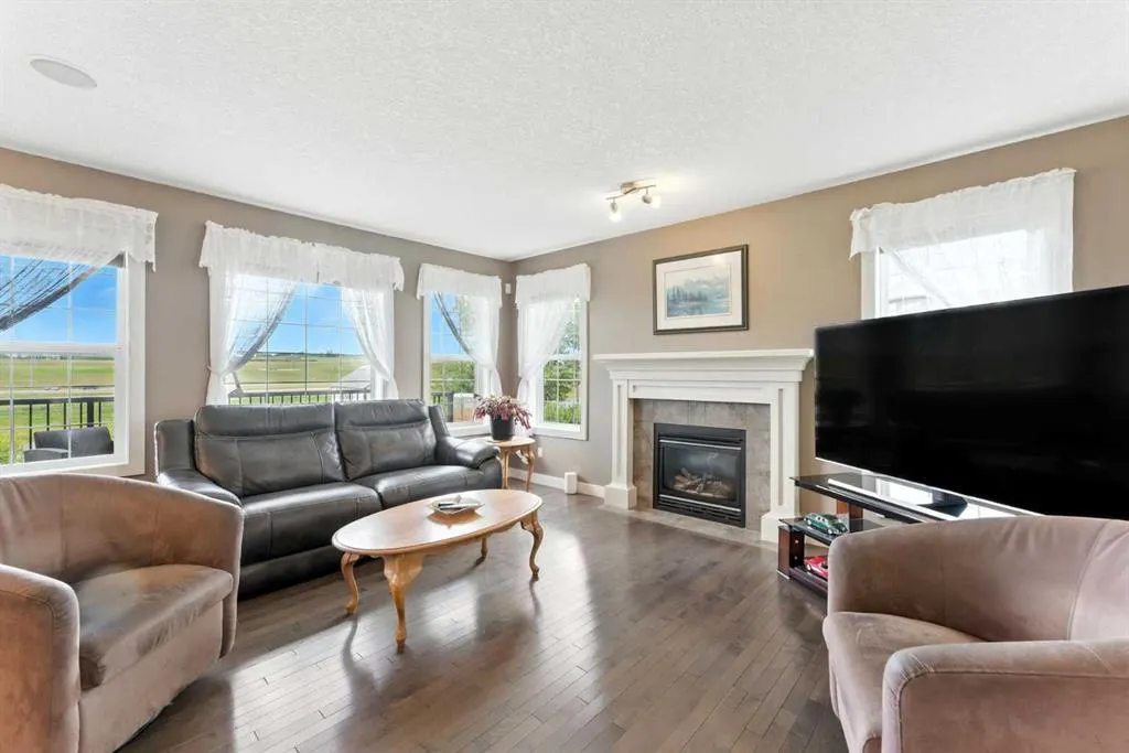 5 Bridlecrest Court SW