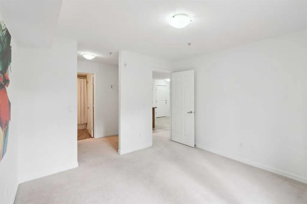 92 Crystal Shores Road, #3102