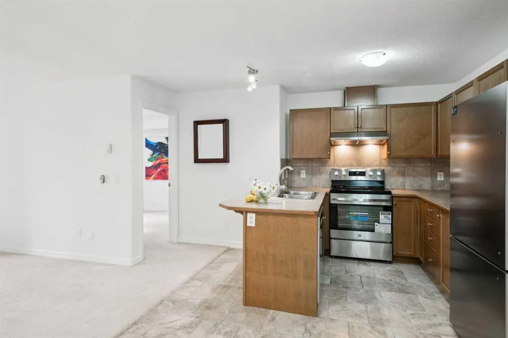 92 Crystal Shores Road, #3102