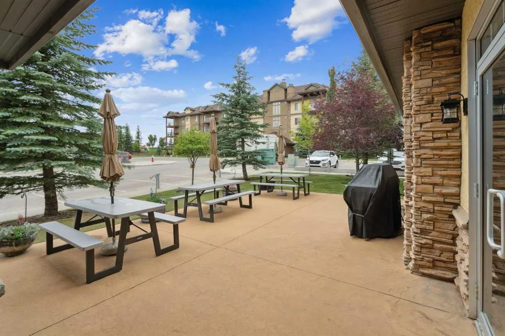 92 Crystal Shores Road, #3102