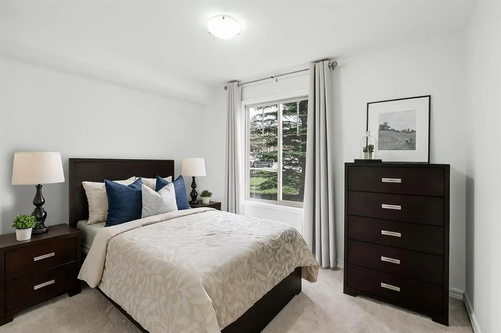 92 Crystal Shores Road, #3102