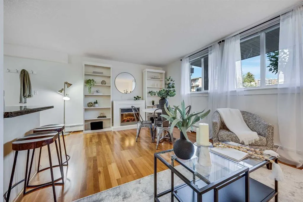 927 2 Avenue NW, #105