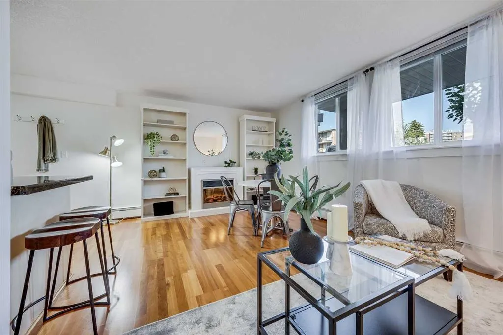 927 2 Avenue NW, #105