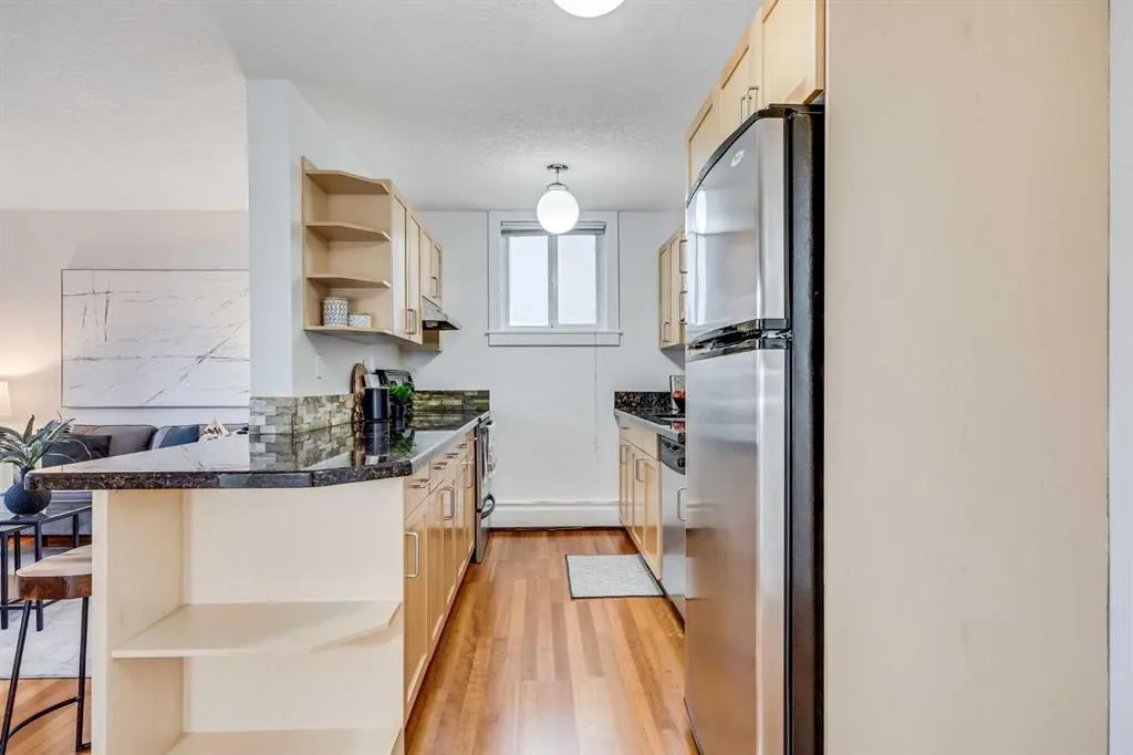 927 2 Avenue NW, #105