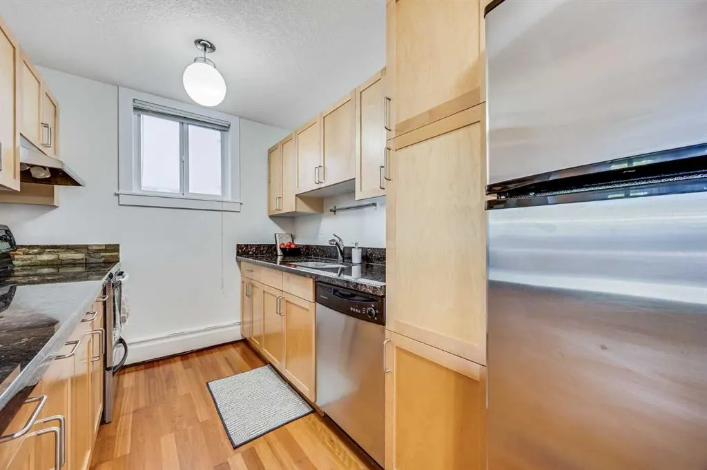 927 2 Avenue NW, #105