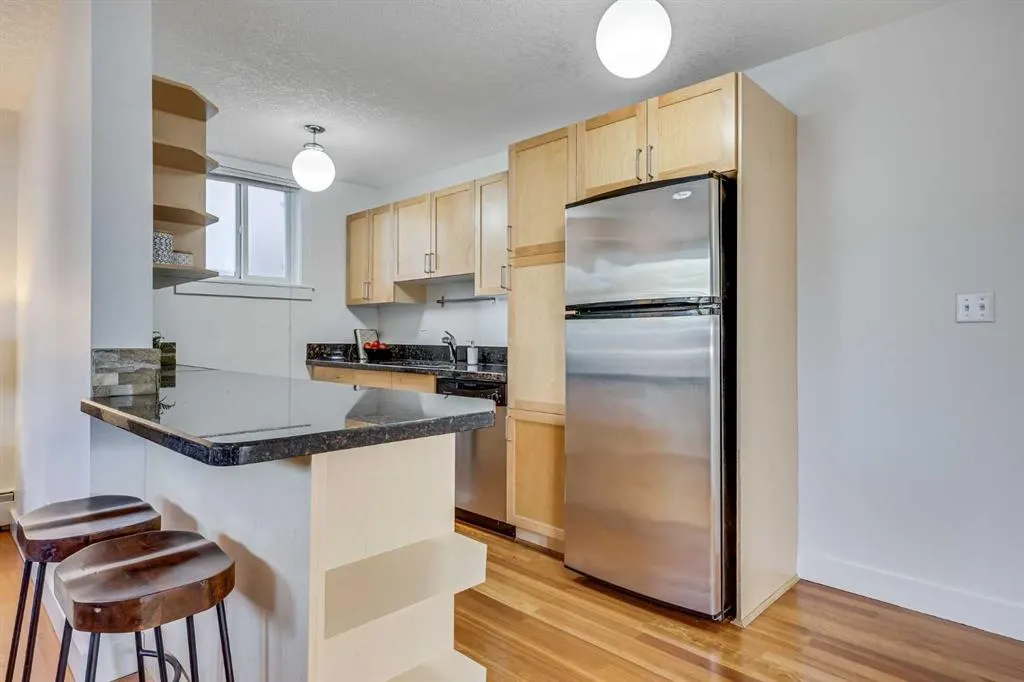 927 2 Avenue NW, #105