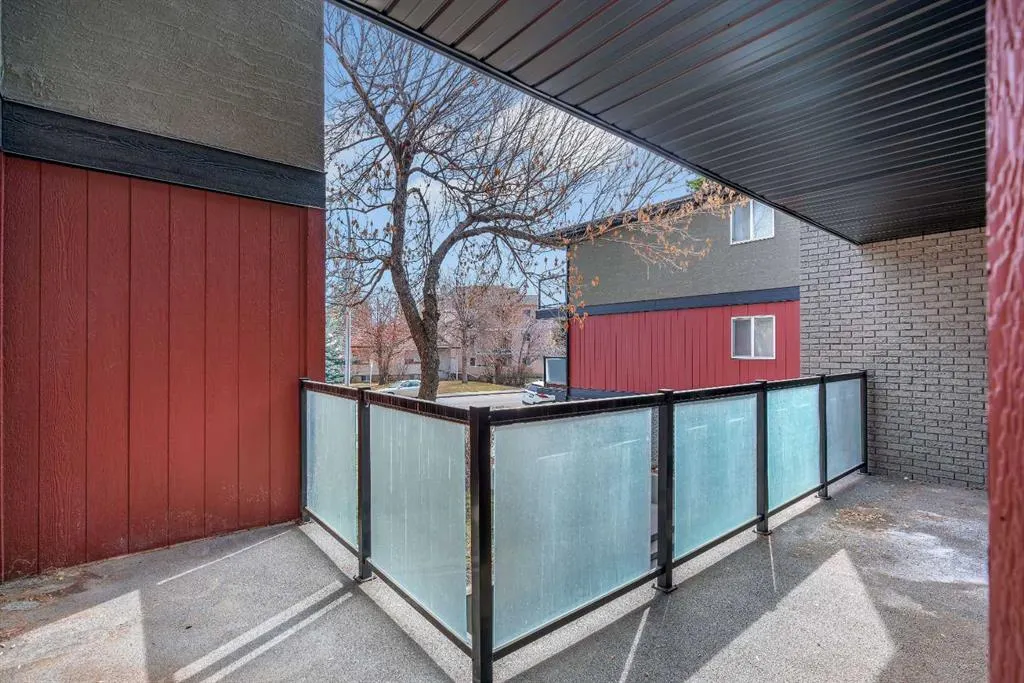 1915 26 Street SW, #206