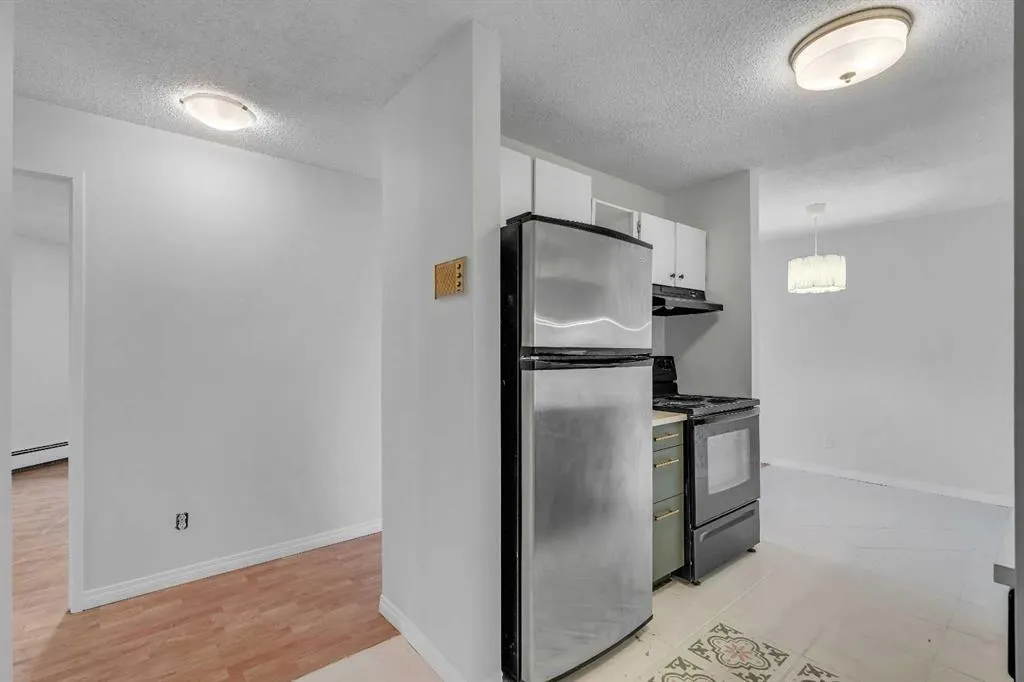 1915 26 Street SW, #206