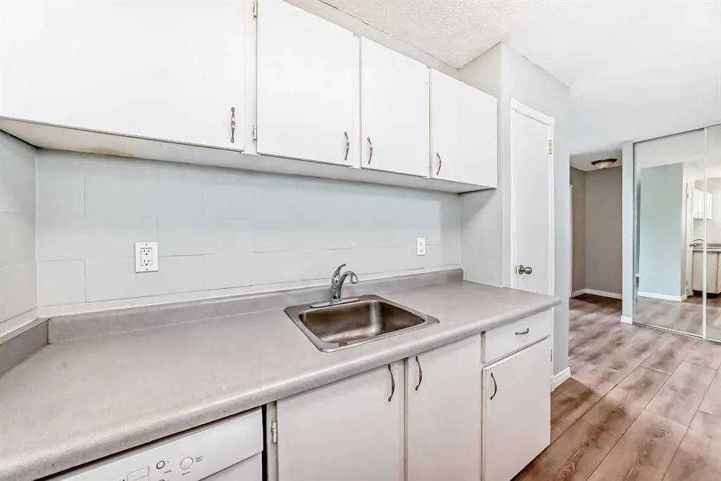 314 14 Street NW, #303