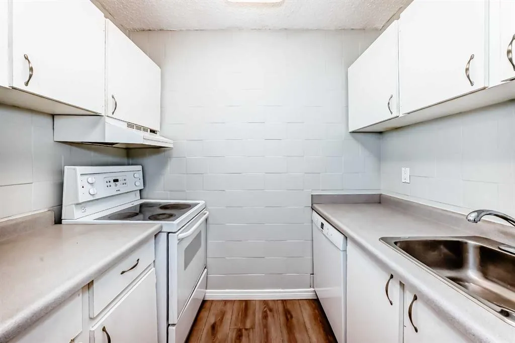 314 14 Street NW, #303