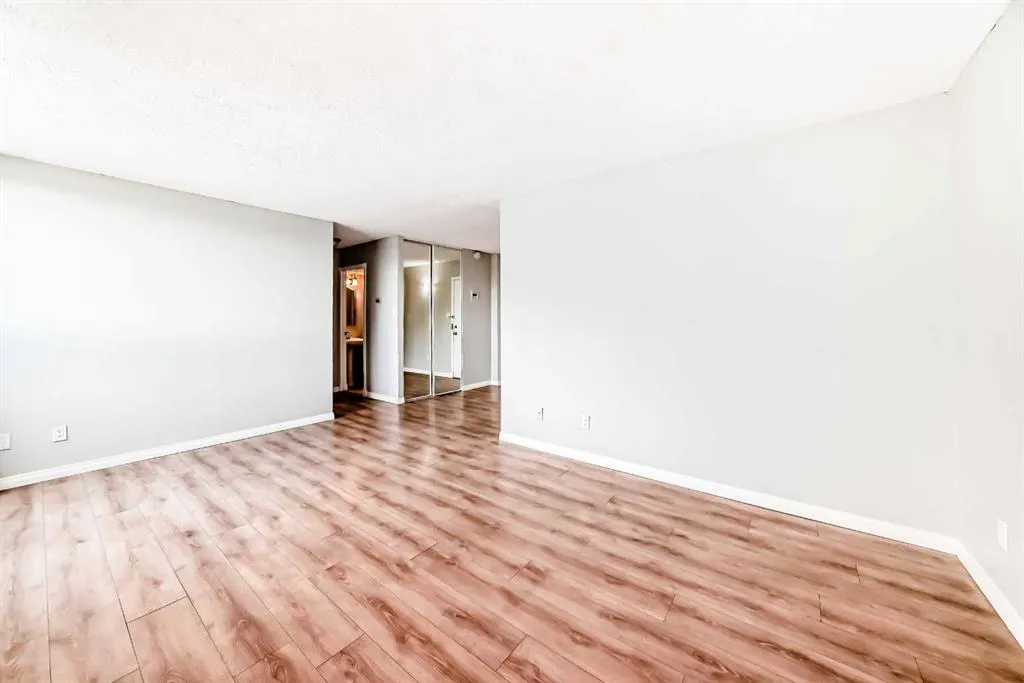 314 14 Street NW, #303