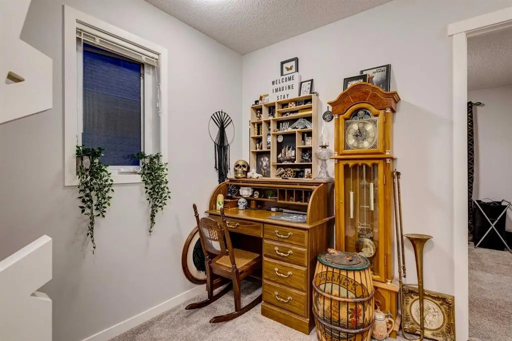 205 Copperpond Parade SE