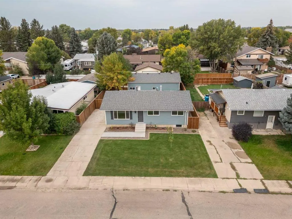 1818 10A Street