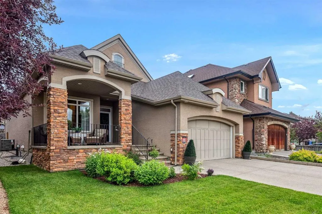 81 Elgin Estates View SE