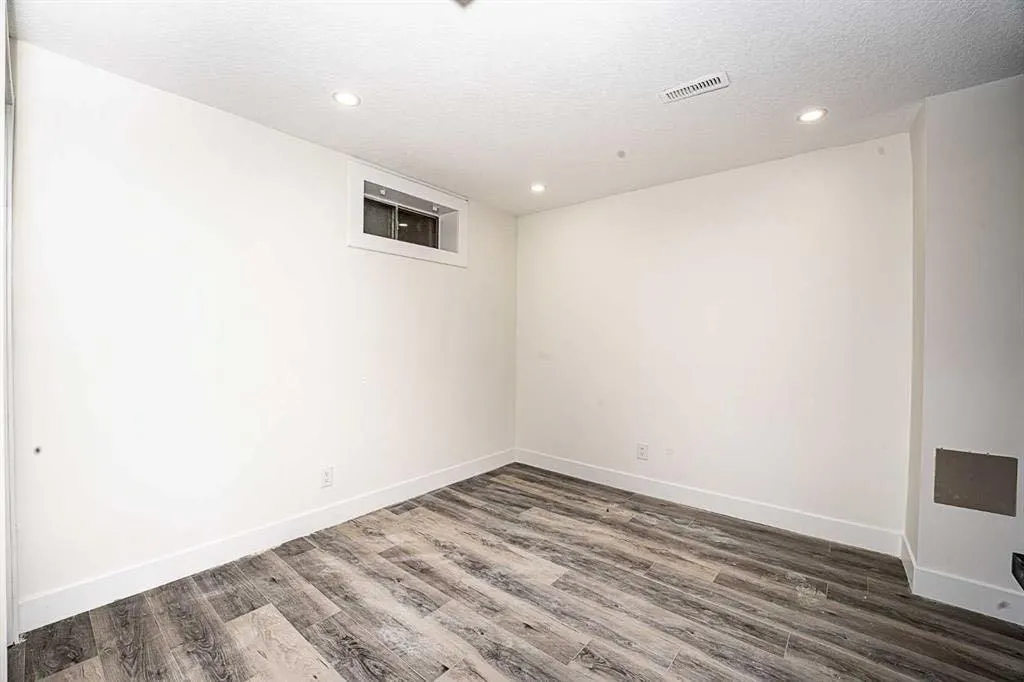 339 Martinbrook Place NE