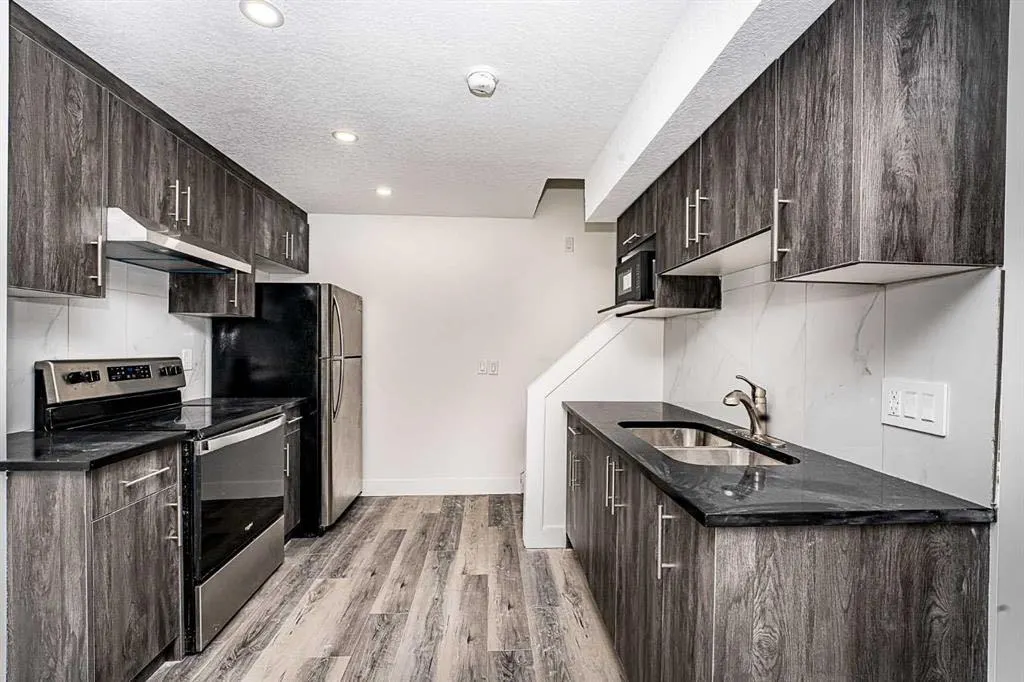 339 Martinbrook Place NE