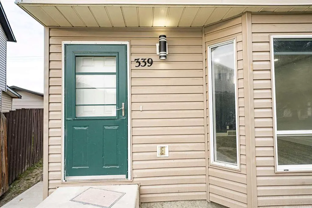 339 Martinbrook Place NE