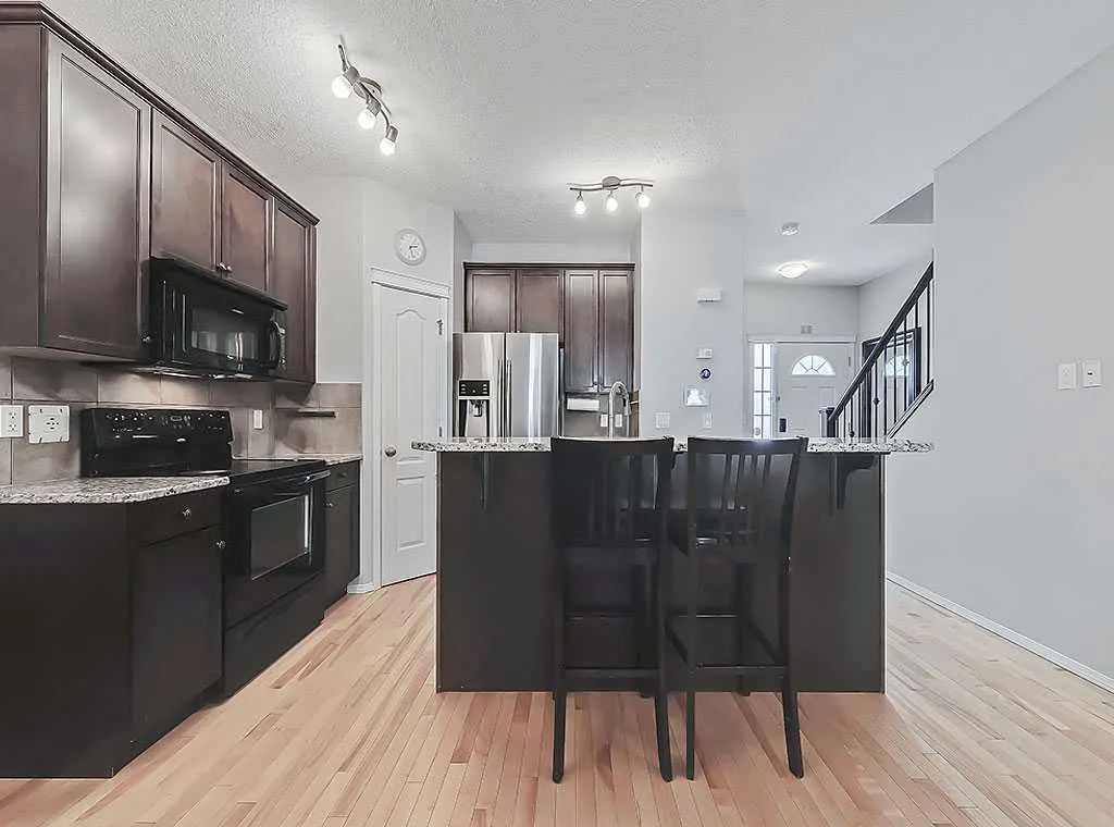 92 Cranford Crescent SE