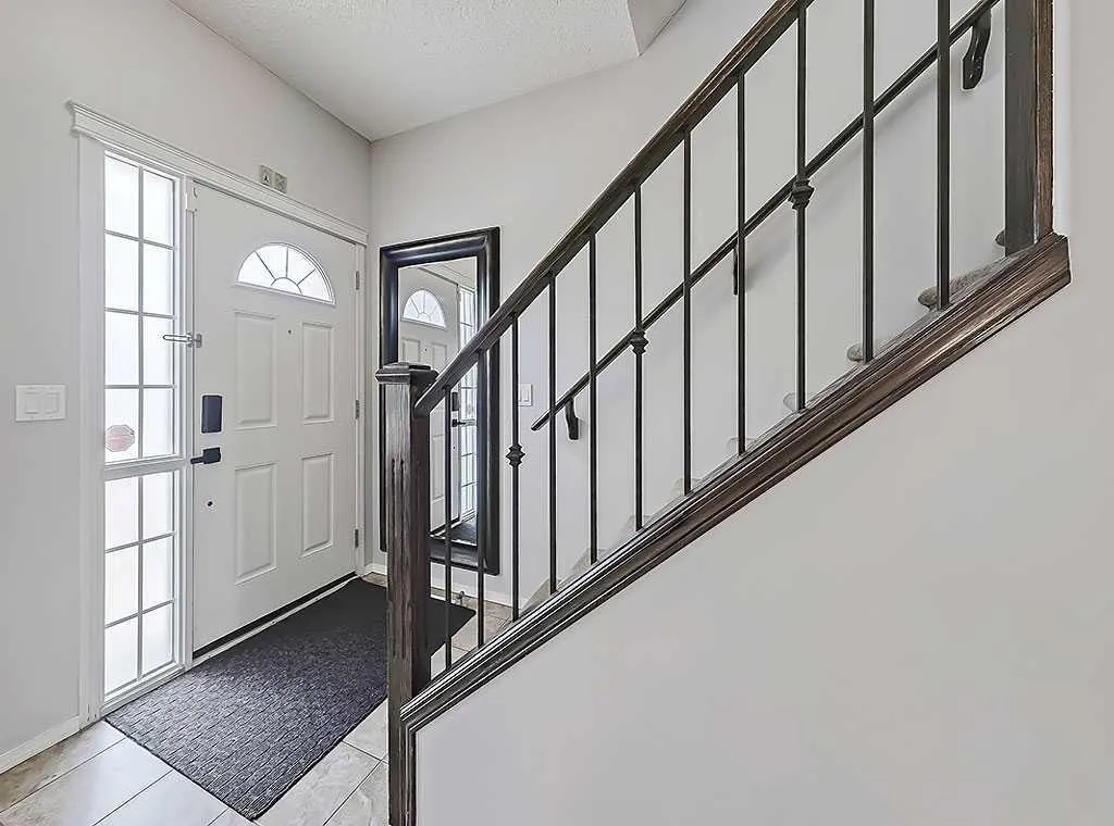 92 Cranford Crescent SE