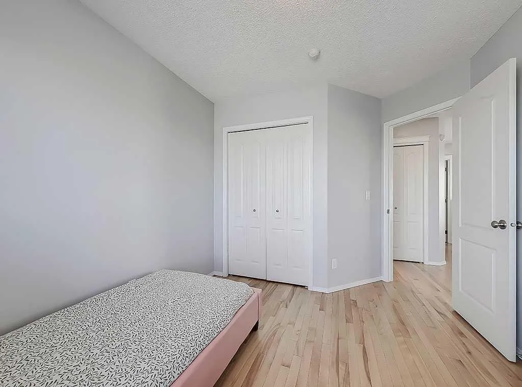 92 Cranford Crescent SE