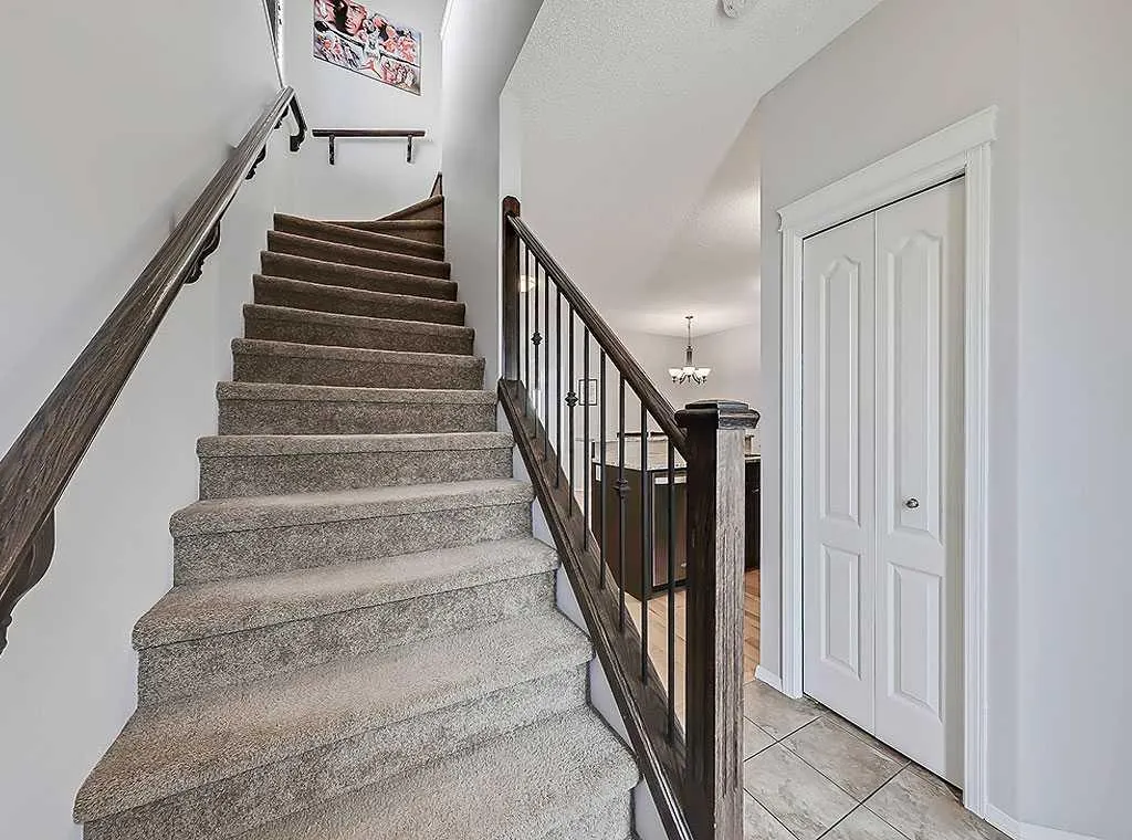 92 Cranford Crescent SE