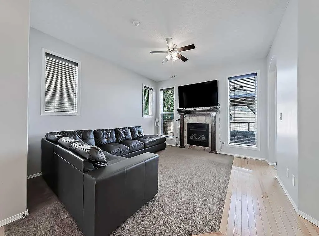 92 Cranford Crescent SE
